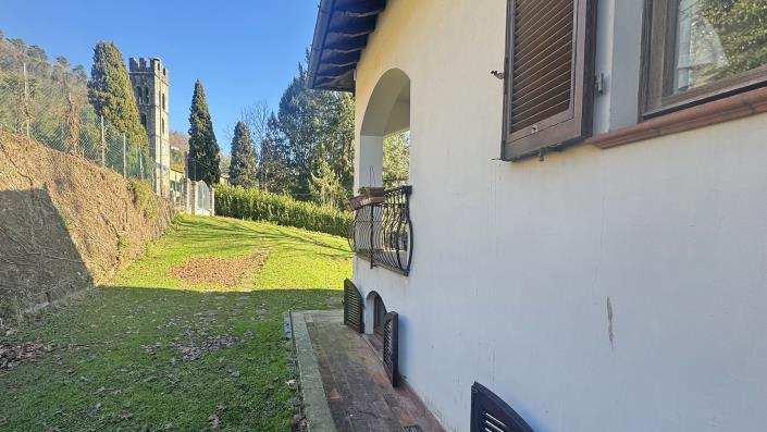 Image No.15-7 Bed Villa for sale