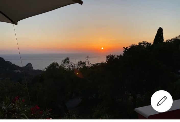 Image No.10-3 Bed Property for sale