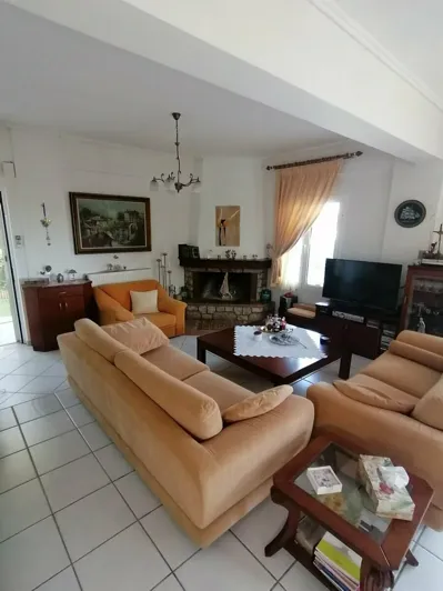 Image No.16-Propriété de 4 chambres à vendre à Attica