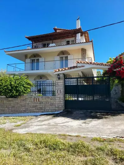 Image No.29-Propriété de 4 chambres à vendre à Attica