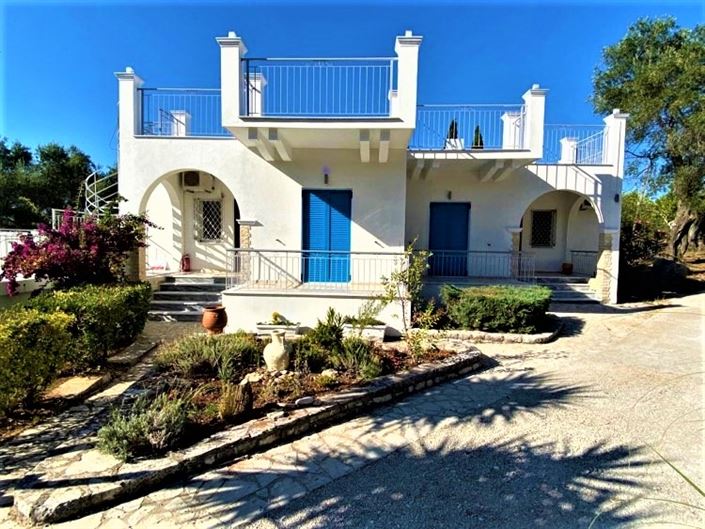 Image No.11-Villa de 6 chambres à vendre à Kassiopi