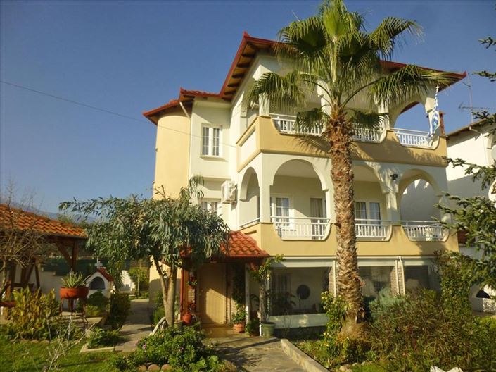 Image No.2-Propriété de 4 chambres à vendre à Pieria