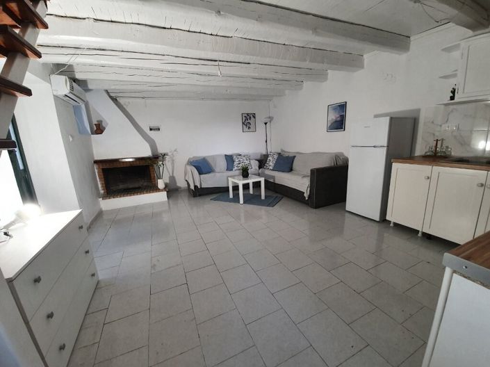 Image No.2-Propriété de 2 chambres à vendre à Ano Korakiana