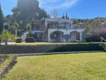 0f630a30-425a-41f3-b78a-108de49c3d2f