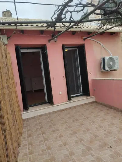 Image No.6-1 Bed House for sale