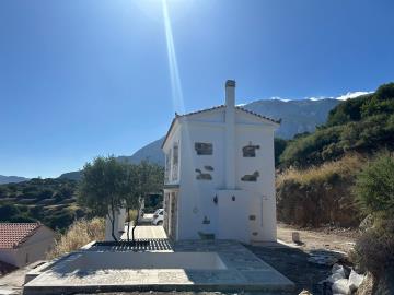 a49b6930-8d89-496b-8b72-9e689d80a945