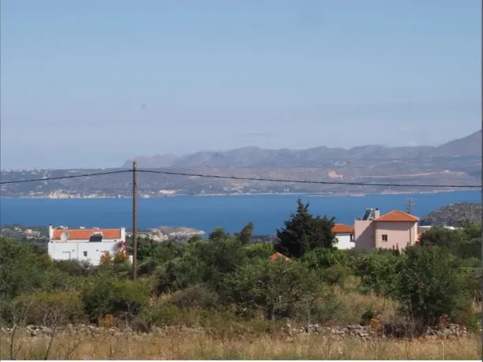 Image No.2-Maison / Villa de 3 chambres à vendre à Xirosterni