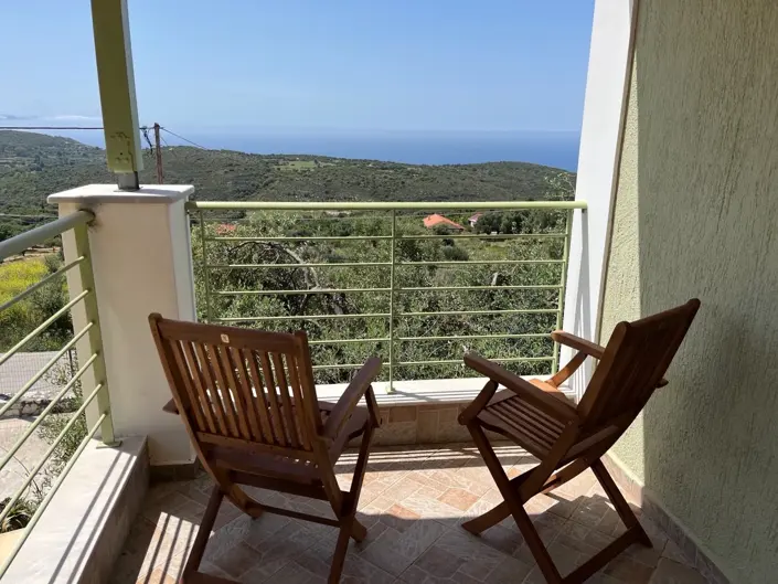 Image No.2-Maison / Villa de 2 chambres à vendre à Mavrata