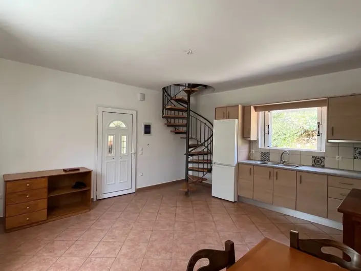 Image No.5-Maison / Villa de 2 chambres à vendre à Mavrata