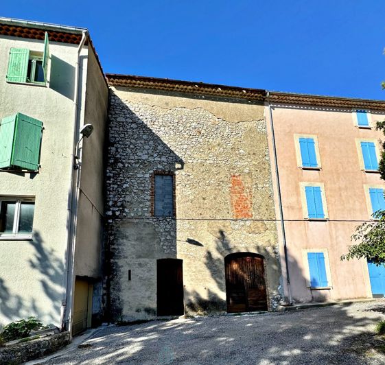 Image No.2-Propriété de 3 chambres à vendre à Comps-sur-Artuby