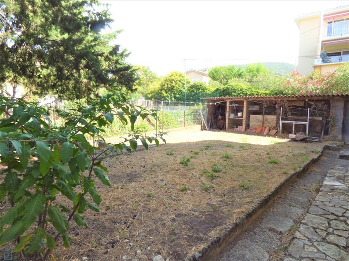 Image No.6-4 Bed Property for sale