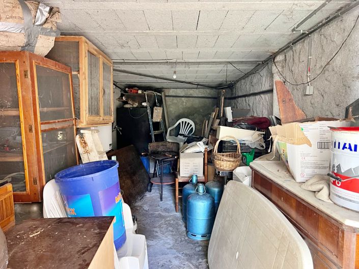 Image No.11-2 Bed Property for sale