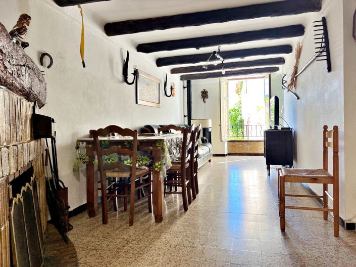 Image No.3-2 Bed Property for sale