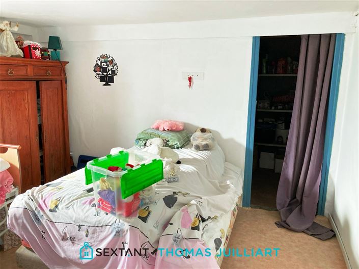 Image No.14-3 Bed Property for sale