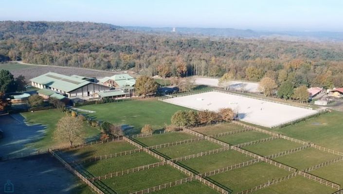 Image No.2-Propriété de 13 chambres à vendre à Fontainebleau