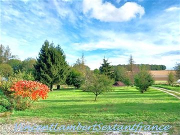 1 - Fismes, Property