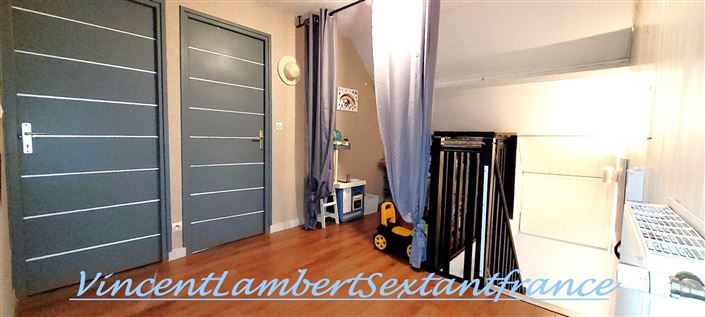 Image No.13-Propriété de 6 chambres à vendre à Fismes