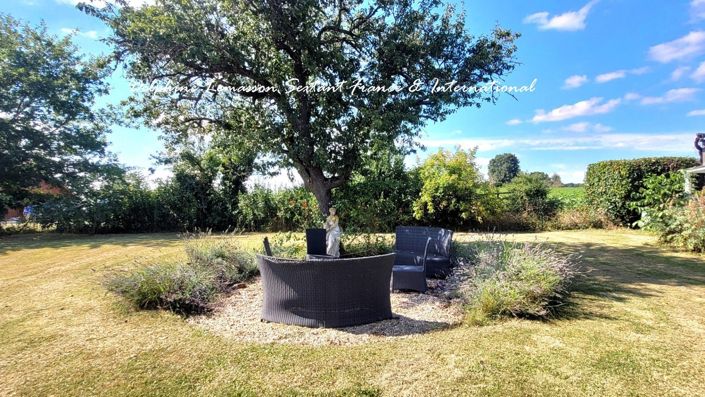 Image No.9-Propriété de 7 chambres à vendre à Eymet