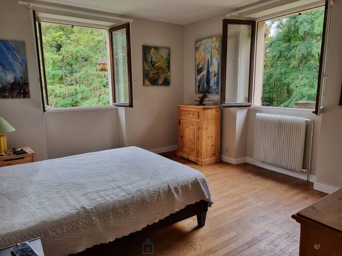 Image No.9-Propriété de 6 chambres à vendre à Melun