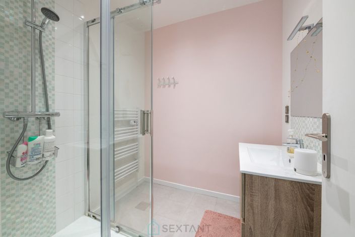 Image No.12-Propriété de 8 chambres à vendre à Paris