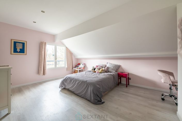 Image No.14-Propriété de 8 chambres à vendre à Paris