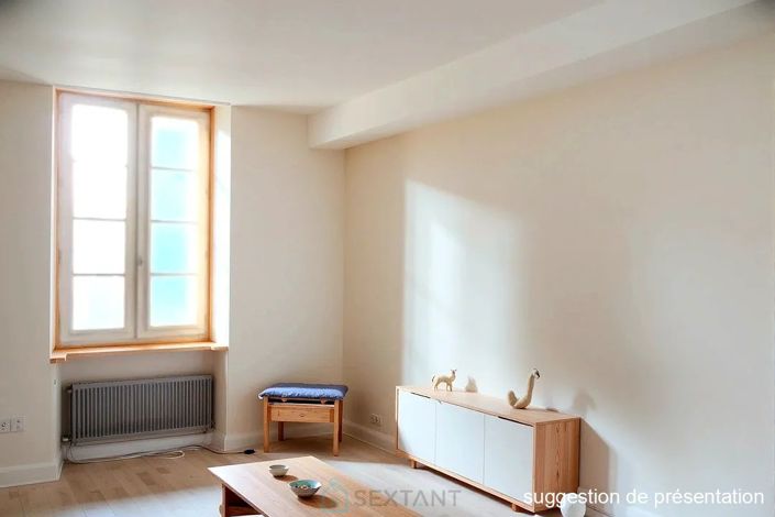 Image No.10-3 Bed Property for sale