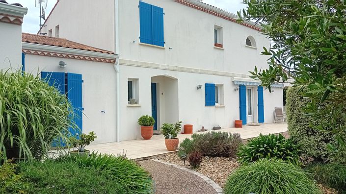 Image No.4-5 Bed Villa for sale