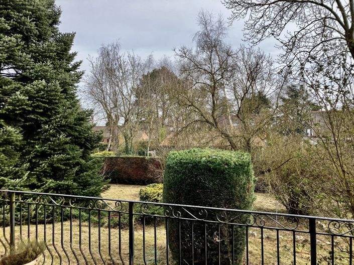 Image No.2-5 Bed House for sale