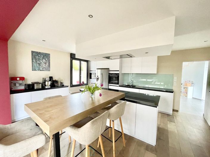 Image No.4-Propriété de 5 chambres à vendre à Fontainebleau