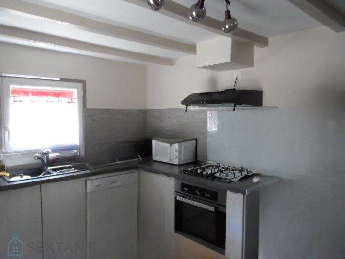 Image No.11-3 Bed Property for sale