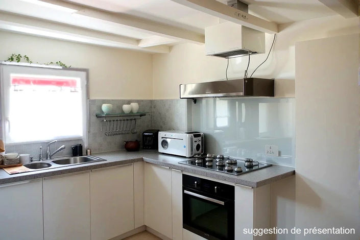 Image No.20-3 Bed Property for sale