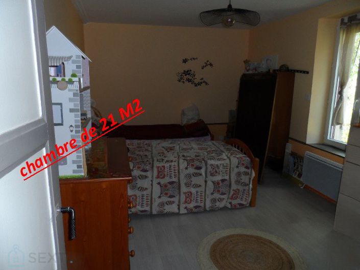 Image No.13-3 Bed Property for sale