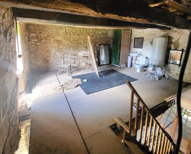 Image No.8-4 Bed Property for sale