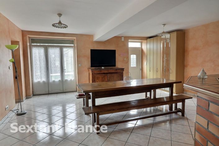 Image No.6-Propriété de 4 chambres à vendre à Puy-Guillaume