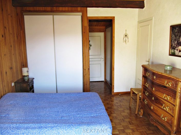 Image No.8-Propriété de 5 chambres à vendre à Lambruisse