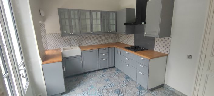 Image No.10-Propriété de 4 chambres à vendre à Fontainebleau