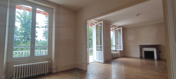 Image No.8-Propriété de 4 chambres à vendre à Fontainebleau