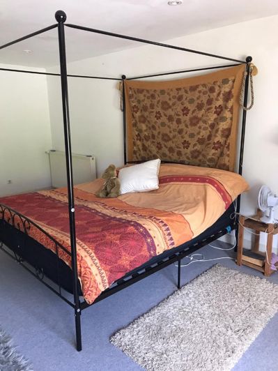 Image No.9-8 Bed Property for sale