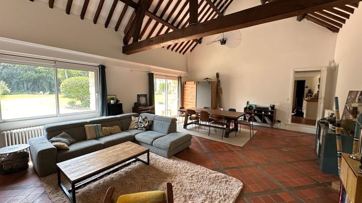 Image No.9-7 Bed Property for sale