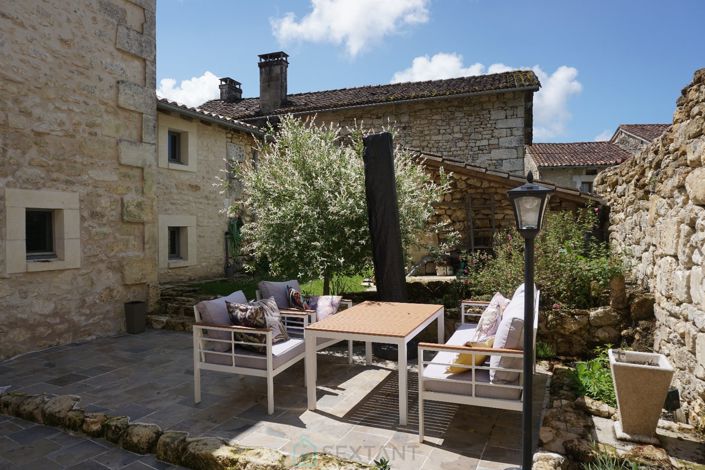 Image No.4-Propriété de 3 chambres à vendre à Brantôme