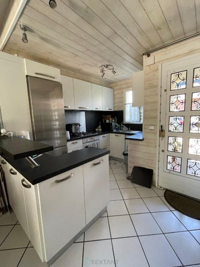 Image No.5-2 Bed Property for sale