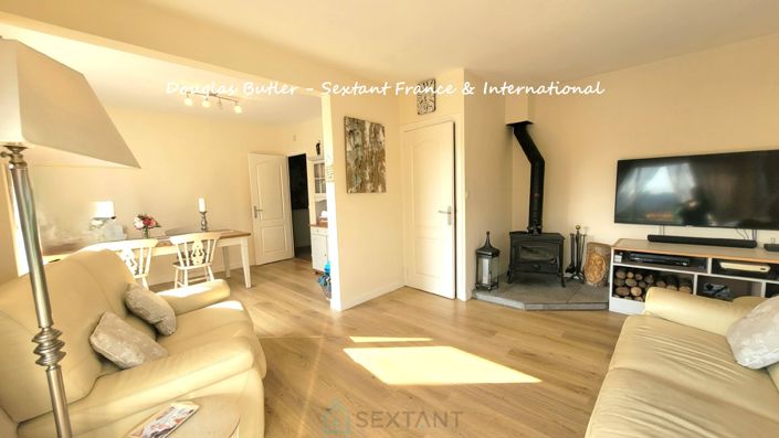 Image No.9-3 Bed House for sale