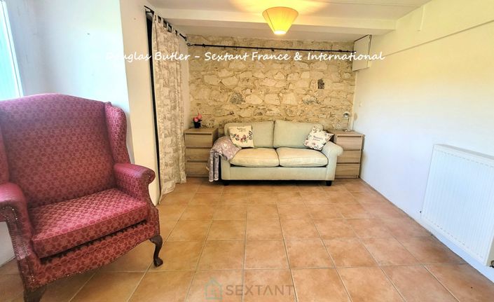 Image No.15-3 Bed House for sale