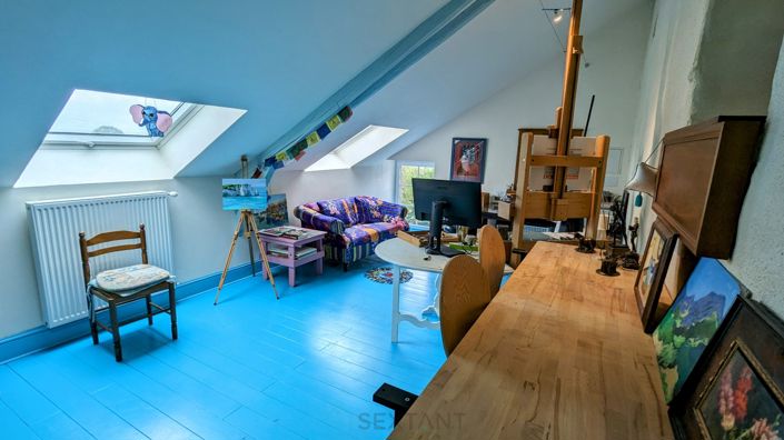 Image No.22-6 Bed Property for sale