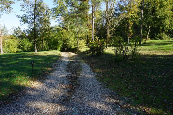 Image No.9-Propriété de 5 chambres à vendre à Bourdeilles