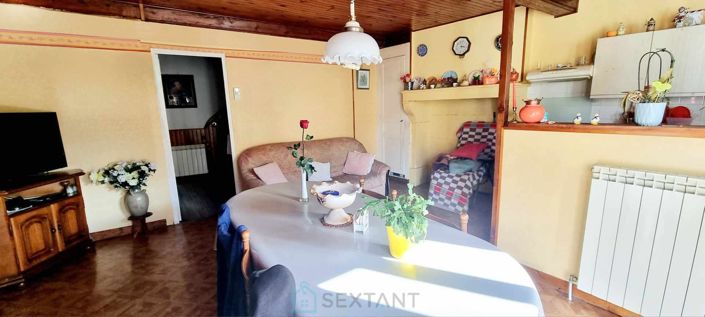 Image No.4-Propriété de 2 chambres à vendre à Mirefleurs