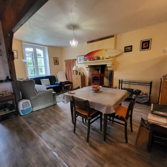 Image No.7-Propriété de 5 chambres à vendre à France