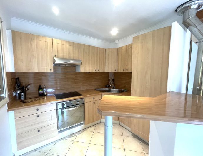 Image No.9-House for sale