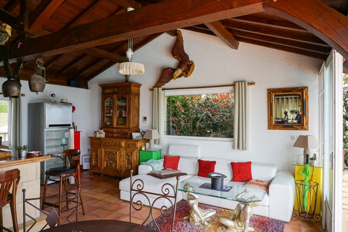 Image No.14-6 Bed Property for sale