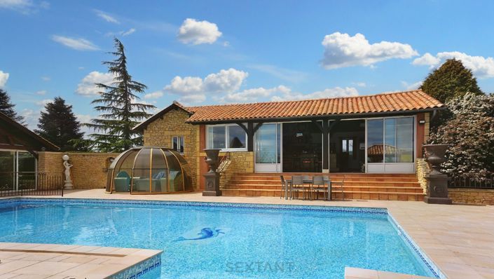 Image No.5-6 Bed Property for sale